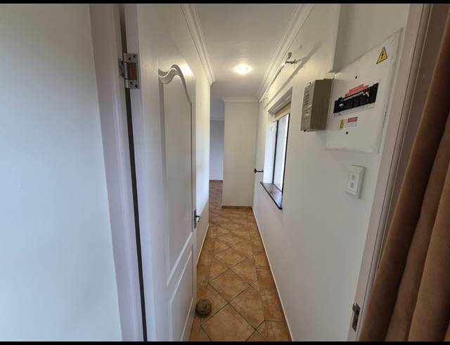 4 BEDROOM HOUSE FOR SALE IN DANA BAY